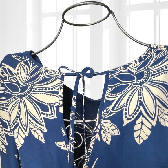 Blue & Cream Floral Bell Sleeve Dress with Crochet Lace Trim - Picture 6 of 7